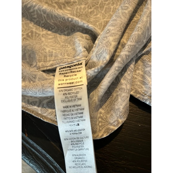 Patagonia Organic Cotton Men's Short Sleeve Button‎ Down Shirt Floral Pattern - Picture 7 of 8